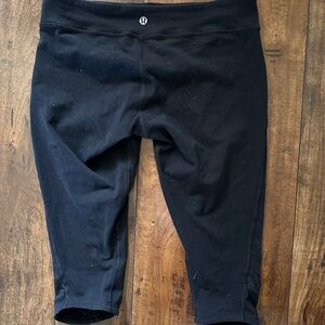 lululemon athletica cropped Black Leggings